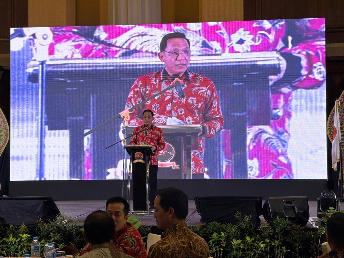 Wakil Wali Kota Yogyakarta, Wawan Harmawan saat membuka Rakernas Kamar Entrepreneur Indonesia (KEIND) IV di Hotel Tentrem Yogyakarta, Sabtu (25/10/2025). (IDN Times/Herlambang Jati Kusumo)