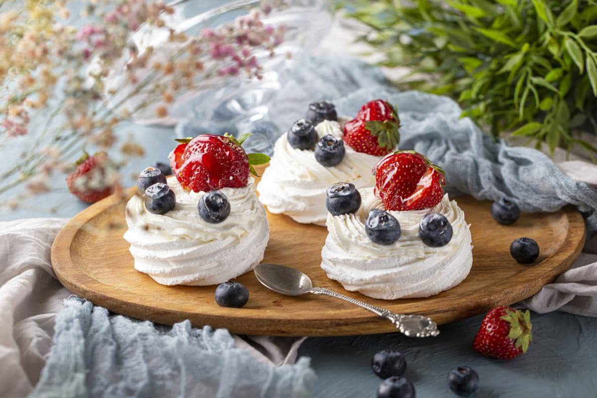 ilustrasi meringue cake