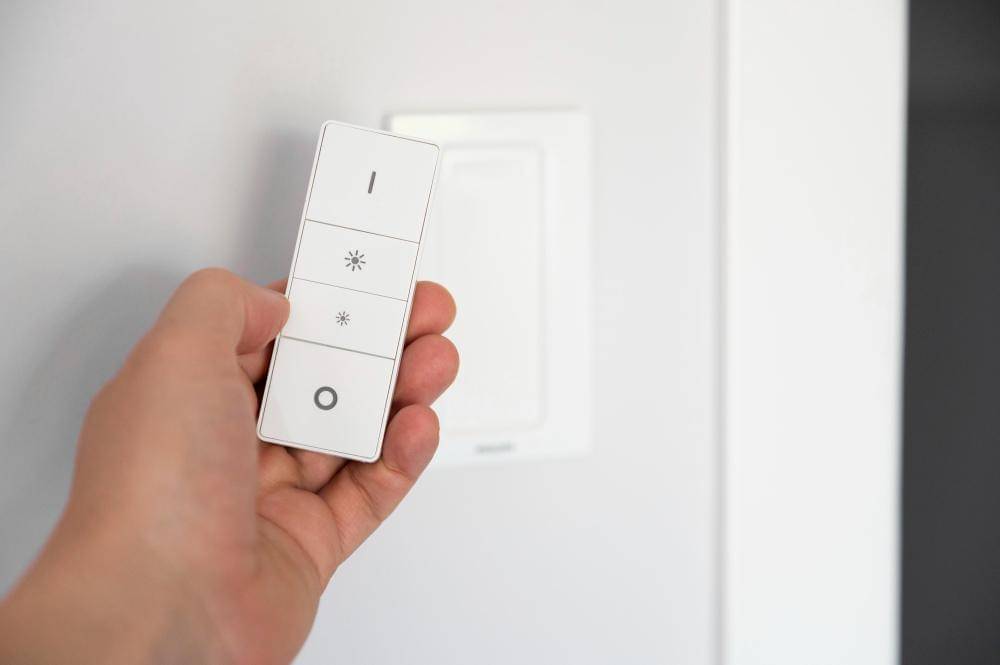 ilustrasi remote dimmer