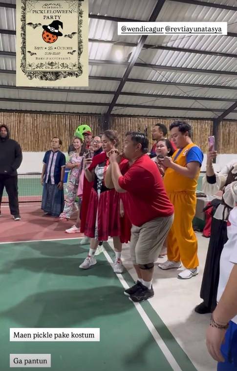 Artis Pickleball Pakai Kostum Halloween (instagram.com/revtiayunatasya)