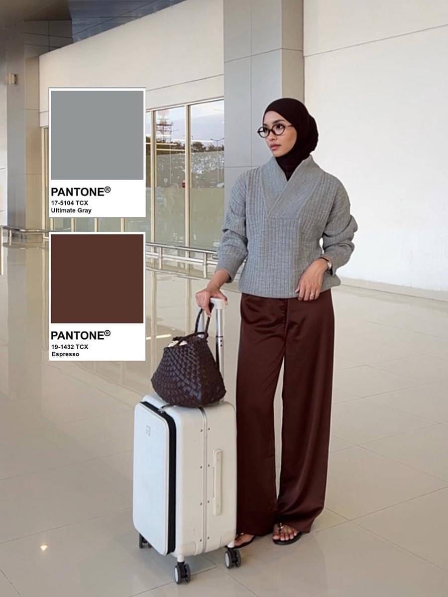 mix and match outfit cokelat tua ala Fita Wulansari