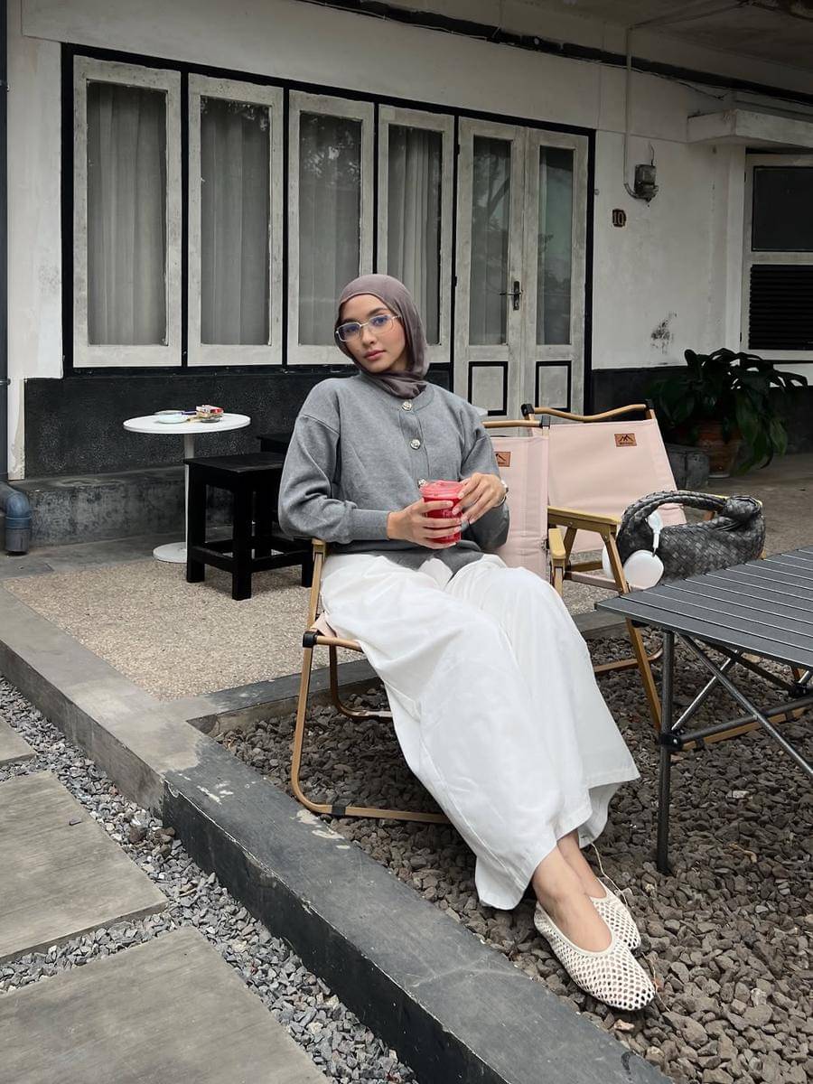 outfit clean look ala Fita Wulansari