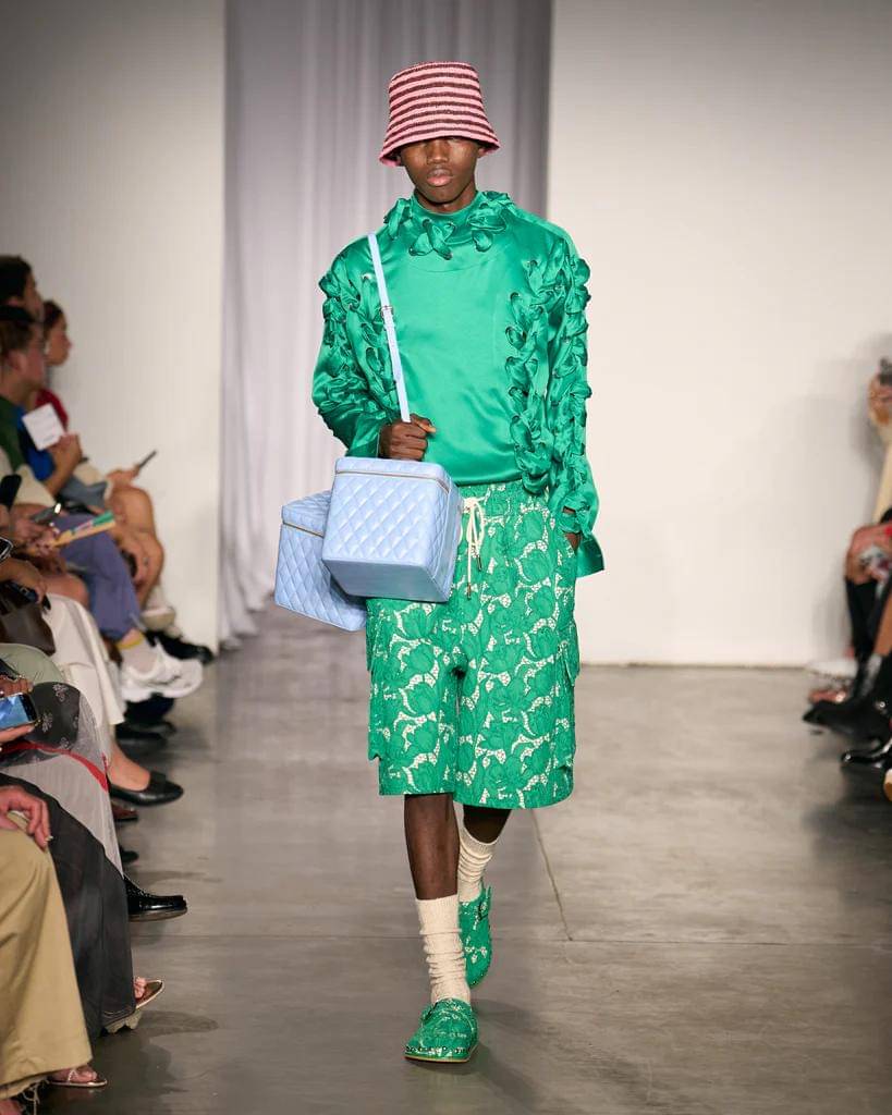 Koleksi AKNVAS S/S '26 di New York Fashion Week