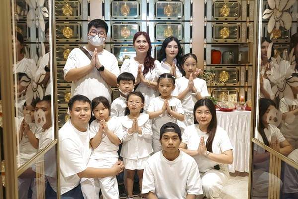 Sarwendah Memperingati 100 Hari Kepergian Sang Ayah (instagram.com/sarwendah29)