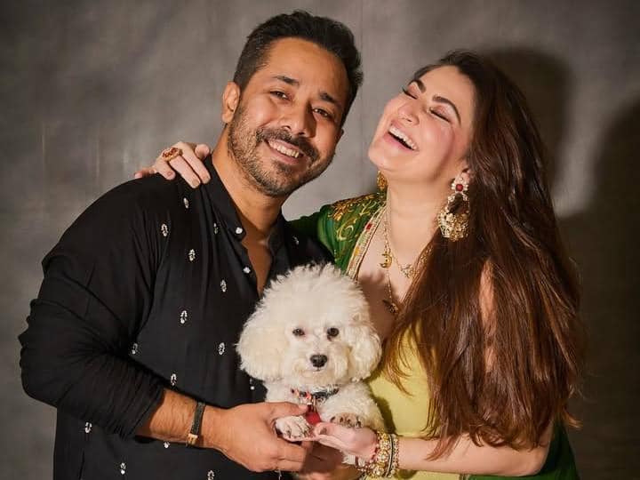 Keluarga Shivaleeka Oberoi