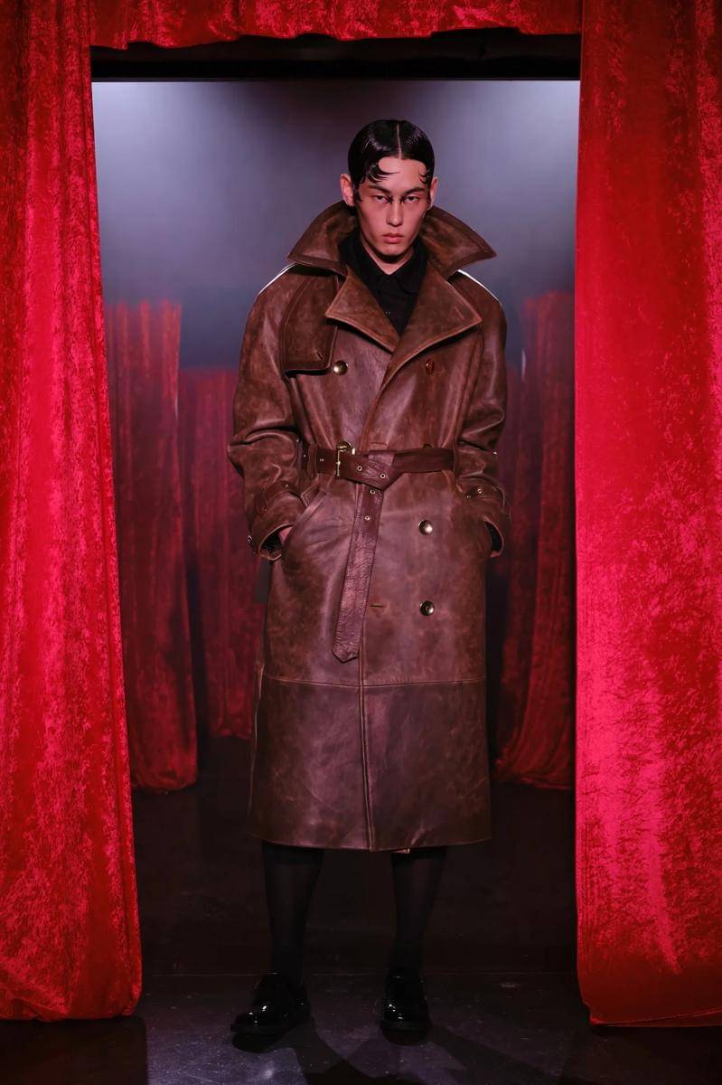 Koleksi MAINS S/S '26 di London Fashion Week