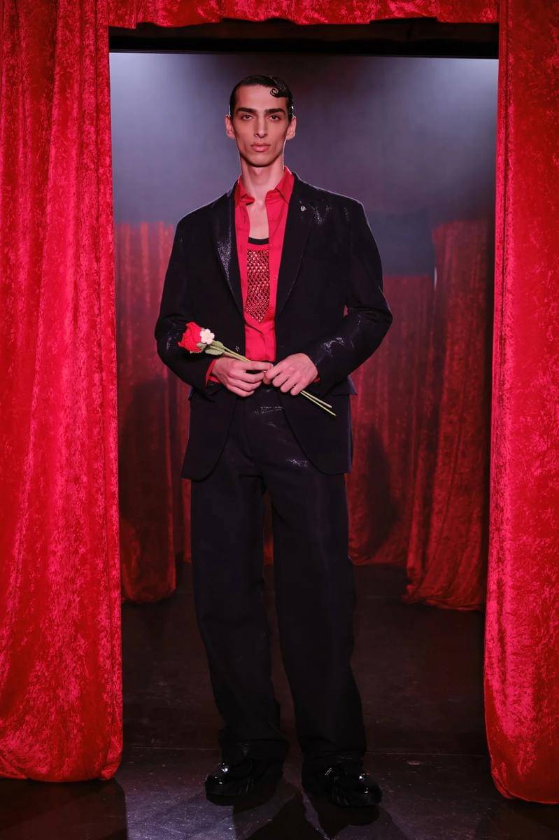 Koleksi MAINS S/S '26 di London Fashion Week