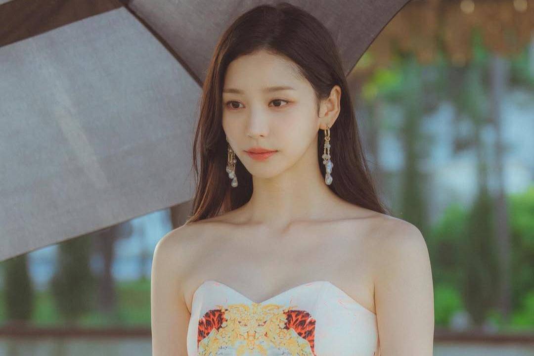 Yooyoung eks Hello Venus