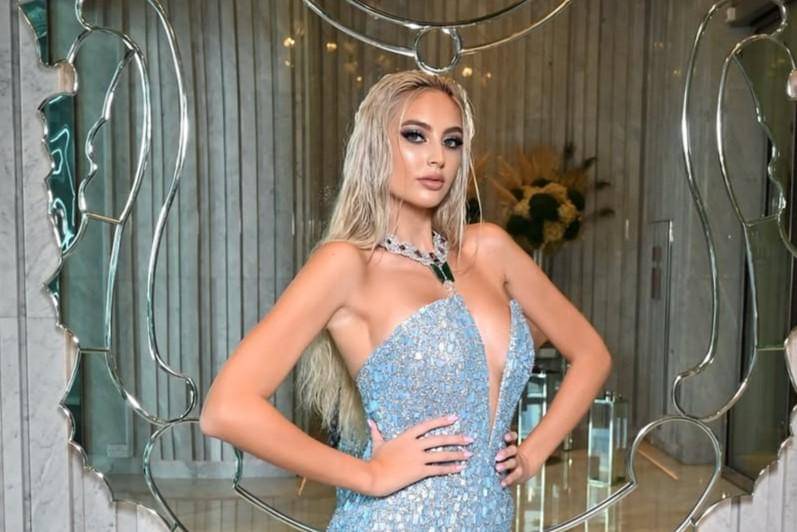 potret Ana Zafyra, Miss Earth Uni Emirat Arab 2025