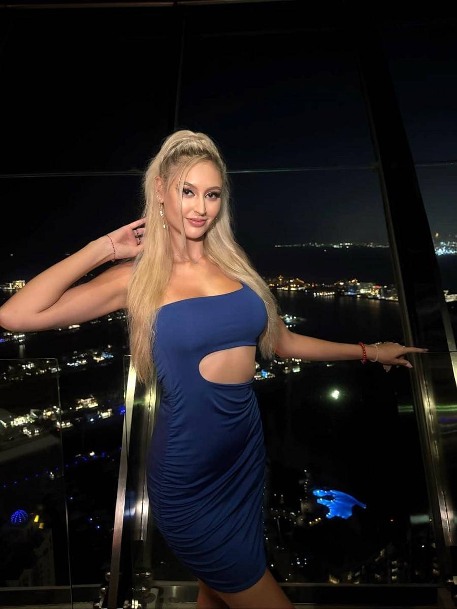potret Ana Zafyra, Miss Earth Uni Emirat Arab 2025