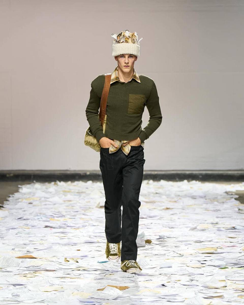 Koleksi Oscar Ouyang S/S '26 di London Fashion Week