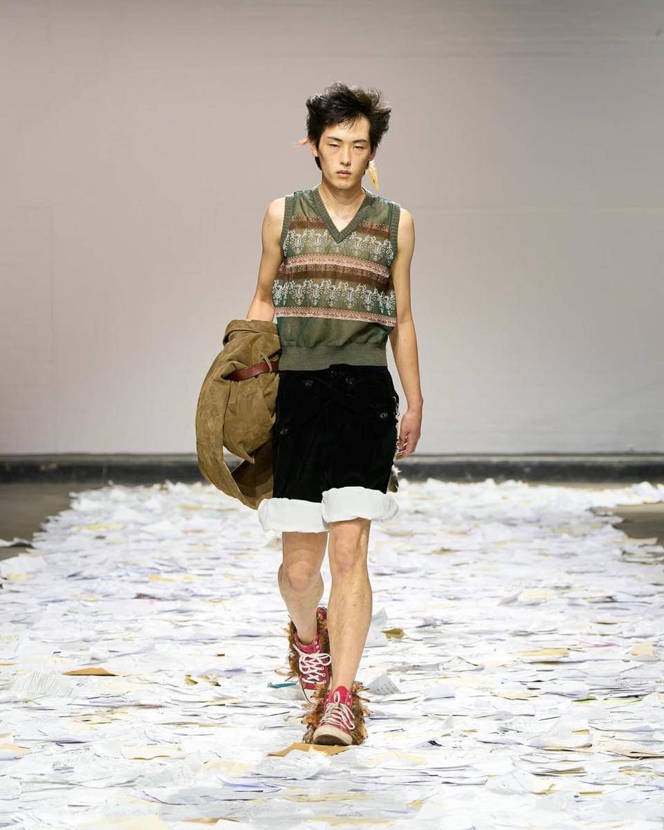 Koleksi Oscar Ouyang S/S '26 di London Fashion Week