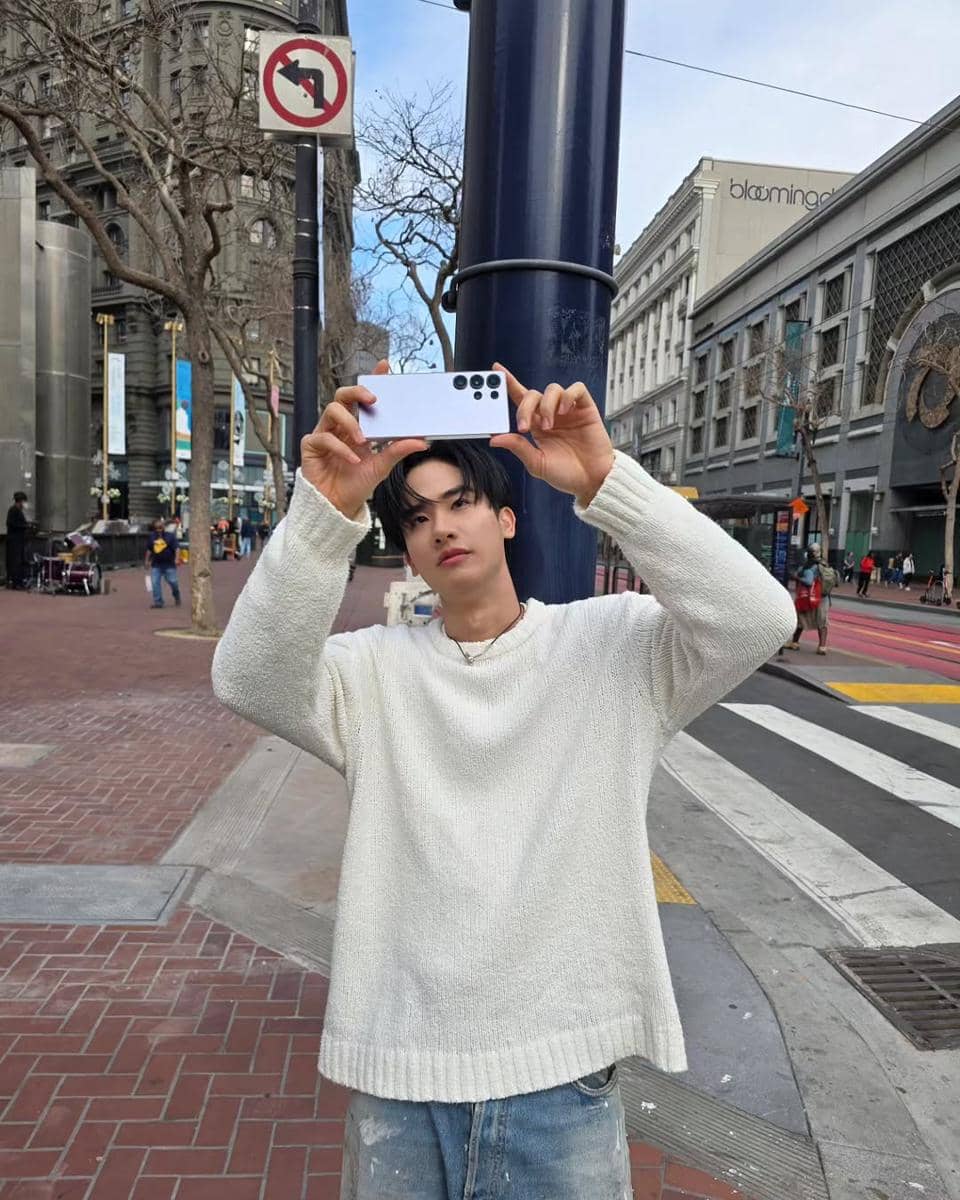 inspirasi outfit Tay Tawan