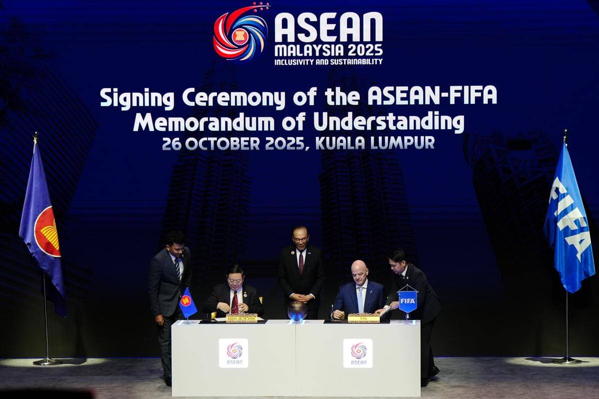Penandatanganan kerja sama antara FIFA dengan ASEAN yang meluncurkan FIFA ASEAN Cup (Dokumentasi FIFA)