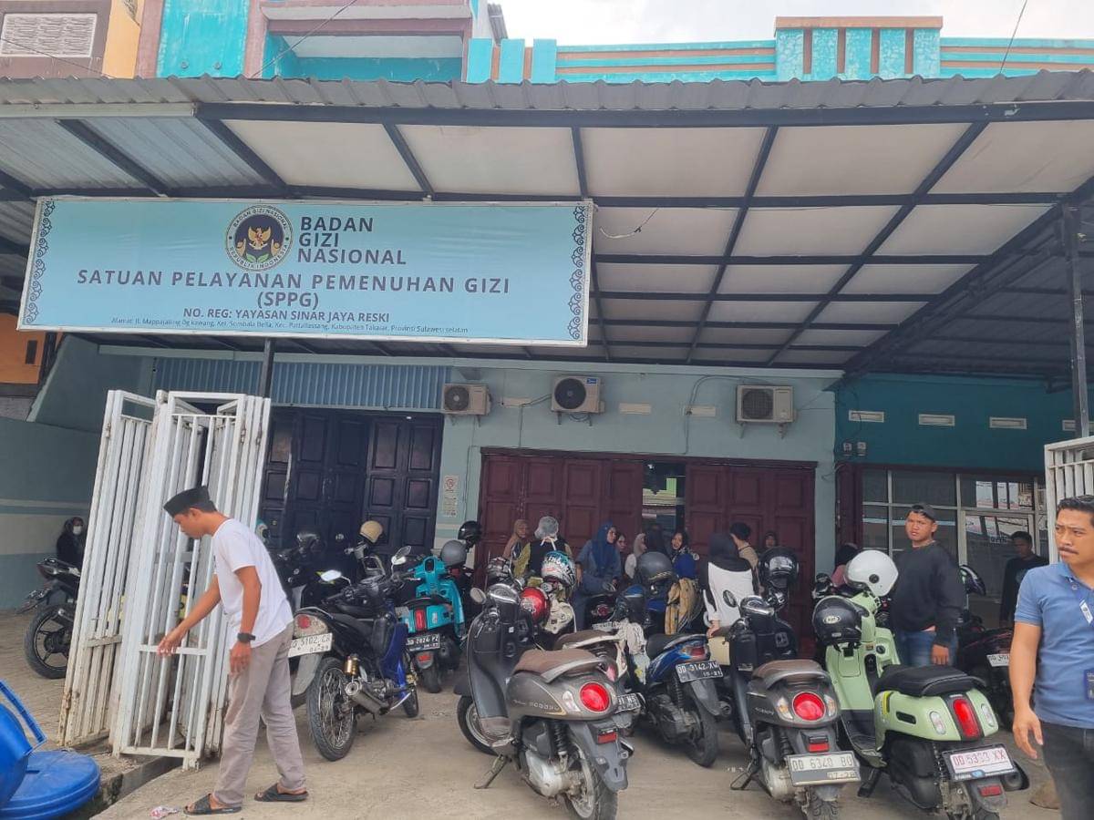 Karyawan dapur Program Pelayanan Pemenuhan Gizi (SPPG) Yayasan Sinar Jaya Rezki, mengamuk dan melakukan protes/Istimewa