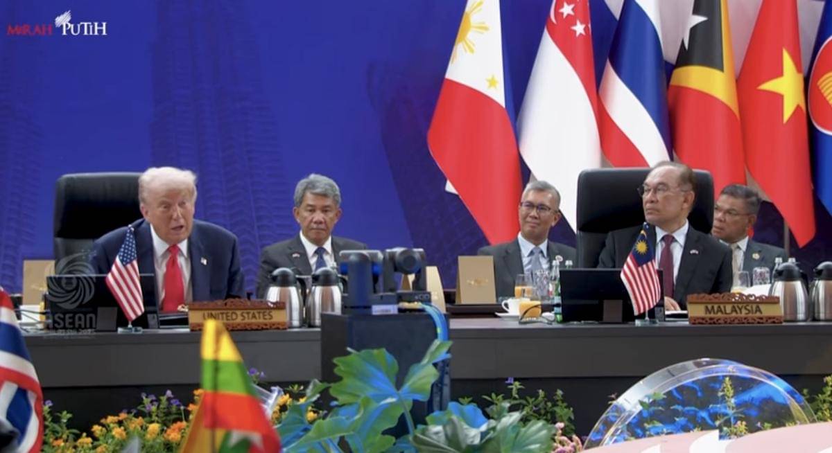 Presiden Amerika Serikat (AS), Donald Trump menghadiri Konferensi Tingkat Tinggi (KTT) ke-13 ASEAN–United States (US). (dok. YouTube Sekretariat Presiden)