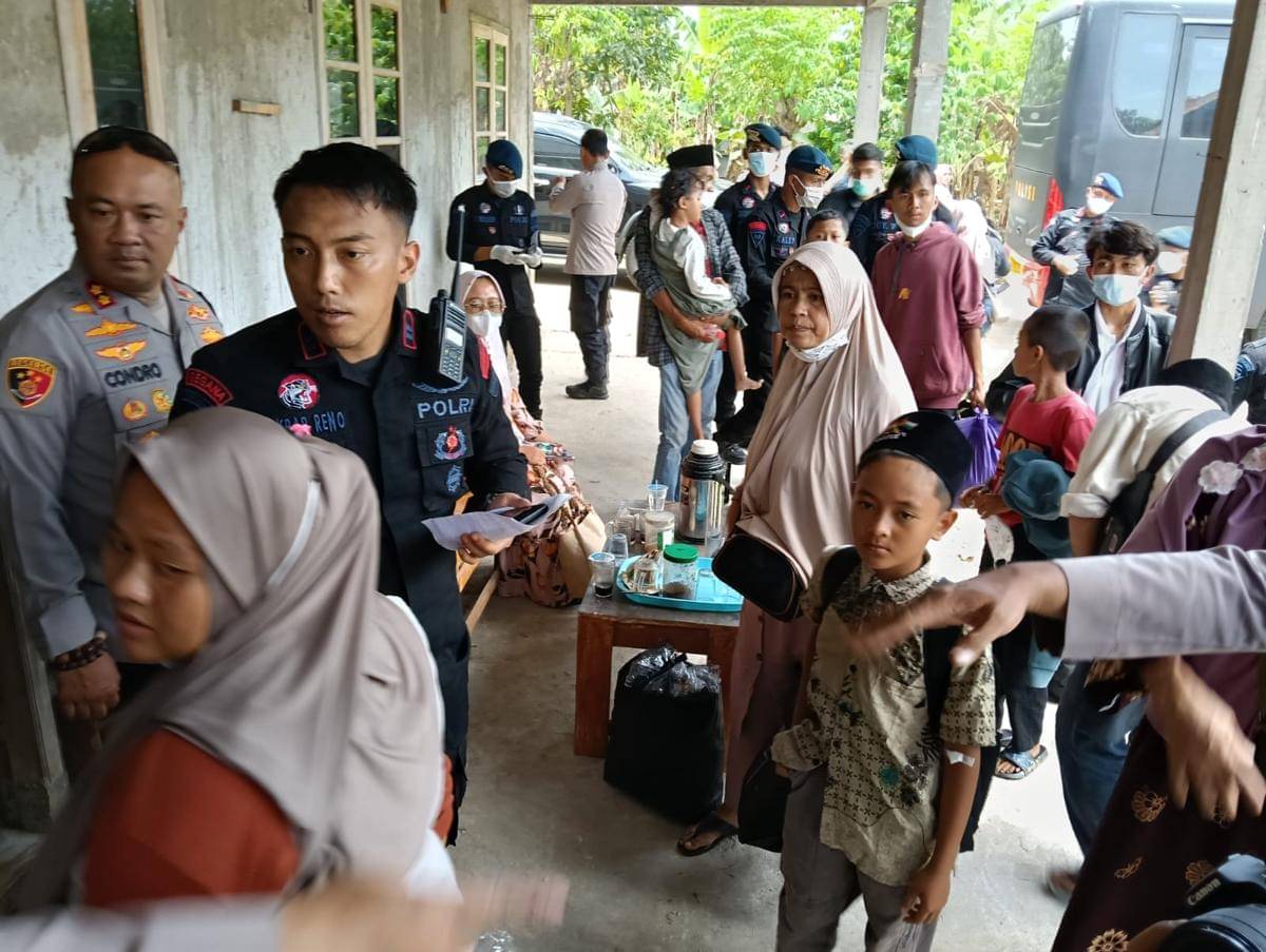 Relokasi warga Cikande ke zona aman radiasi