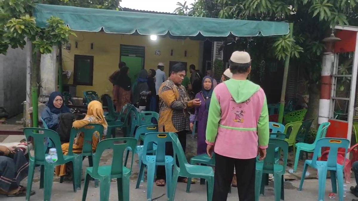 Rumah duka Heryani dipenuhi pelayat (IDN Times/Eko Agus Herianto)