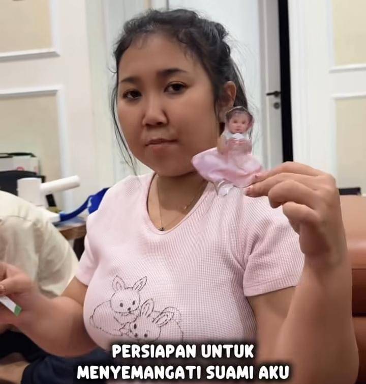 potret Kiky Saputri dukung Khairi ikut half marathon