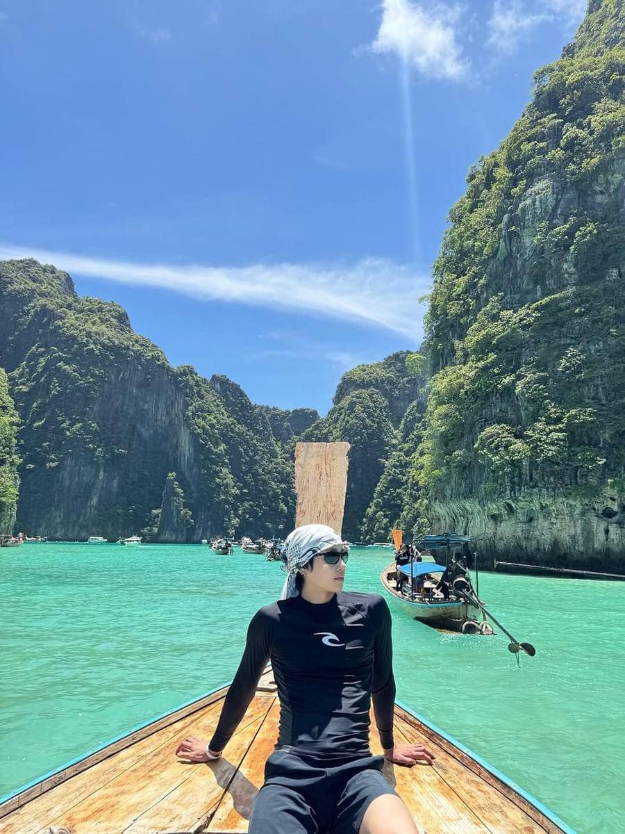 Outfit Pantai ala Member Xikers