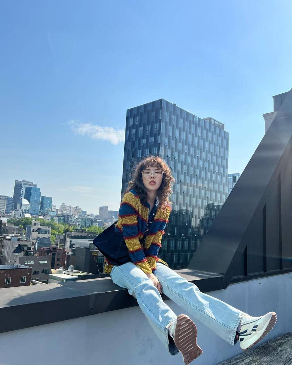 gaya fashion serba denim ala Wendy Red Velvet