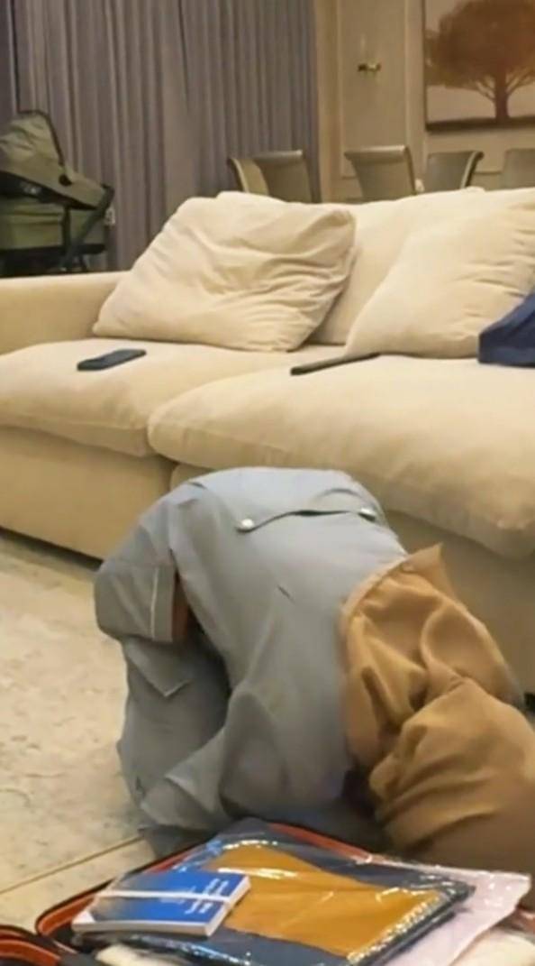 Thariq Kasih Kado Umrah untuk Babysitter Arash (tiktok.com/thoriqhal)