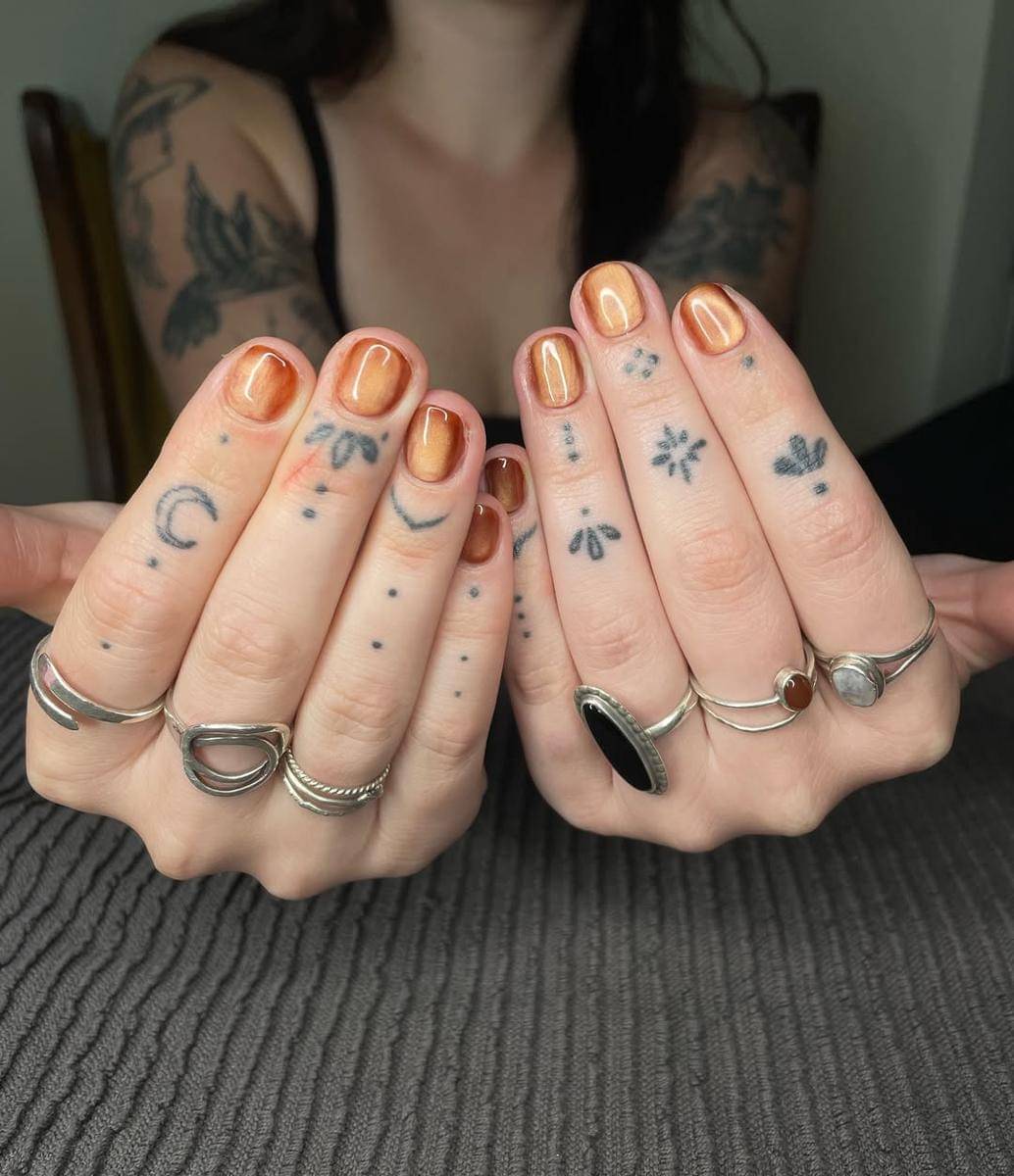 inspirasi tren warna kuku musim dingin 2026