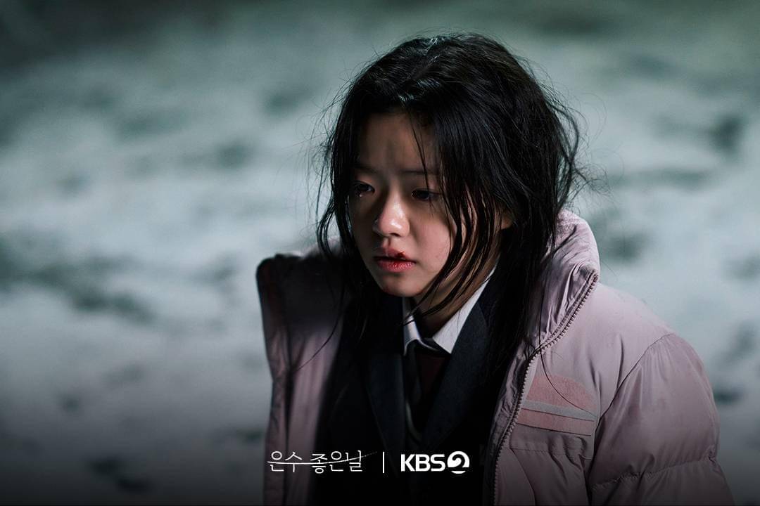 cuplikan drama Korea Walking on Thin Ice