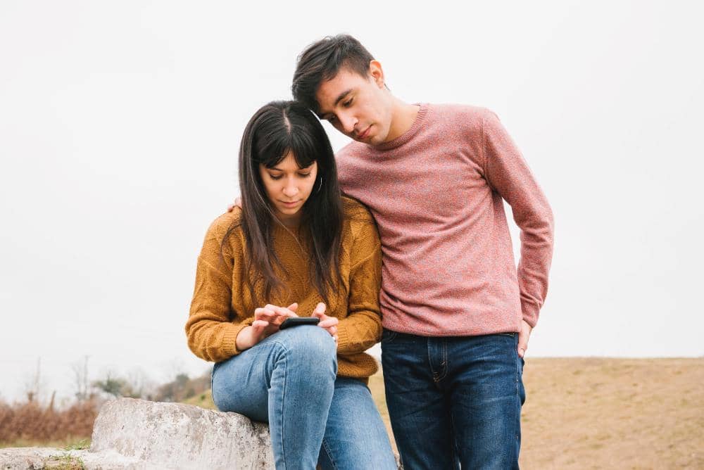 ilustrasi pasangan cemburu