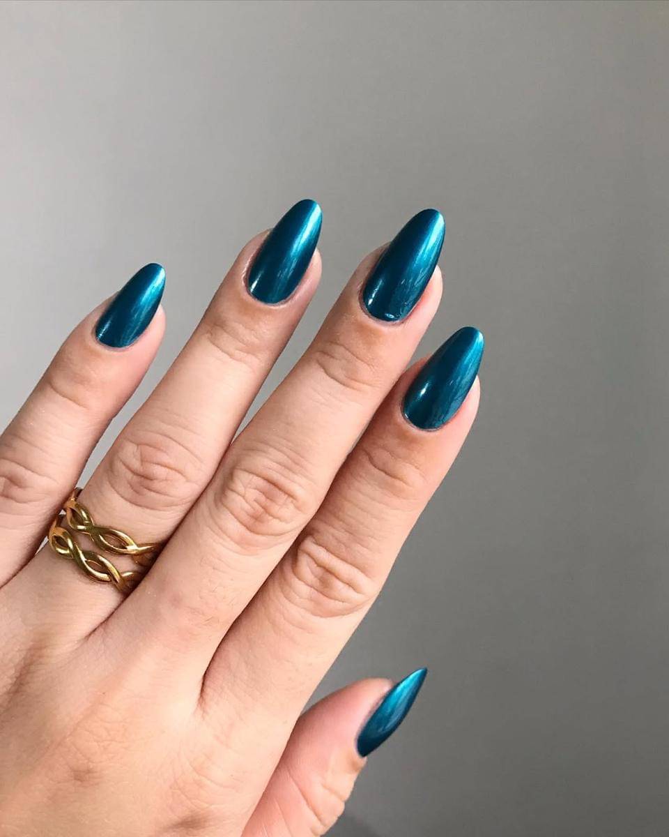 inspirasi tren warna kuku musim dingin 2026