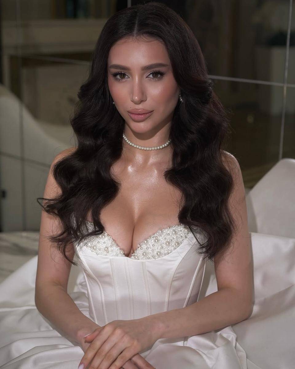 potret Maria Zheliaskova, Miss Earth Ukraina 2025