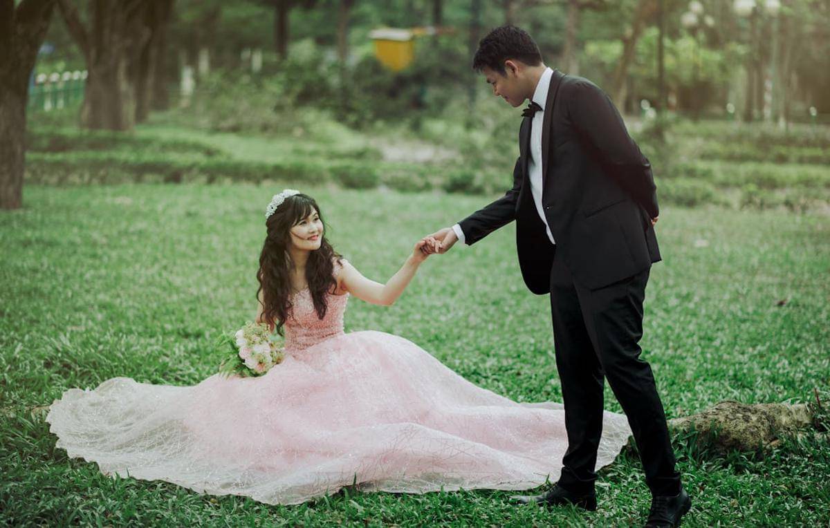 ilustrasi pasangan romantis