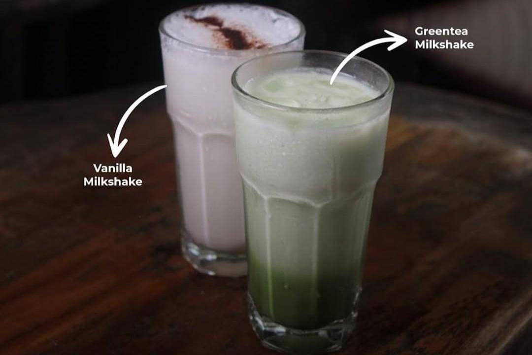 potret vanila dan green tea milkshake Togu Coffee Roastery
