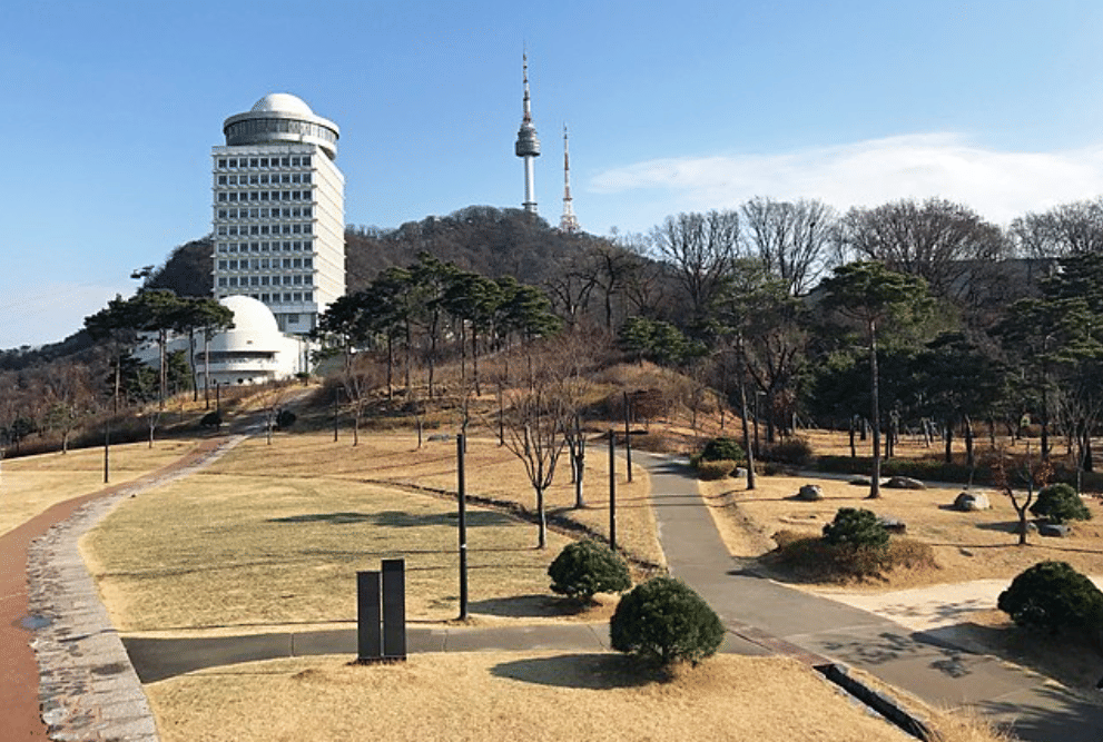 potret Namsan Seoul Tower Park