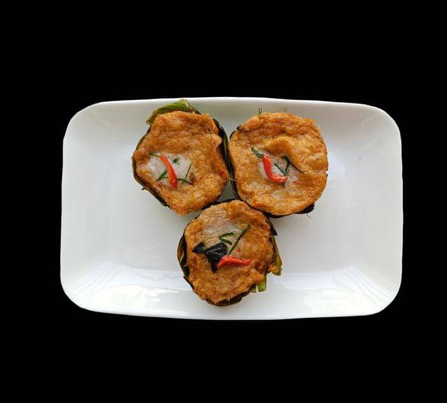 ilustrasi ikan kukus bumbu kari Thailand