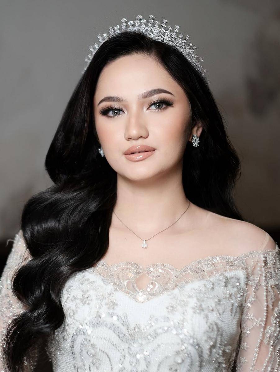 Ide hairdo ala Eka Sari Wahyuni