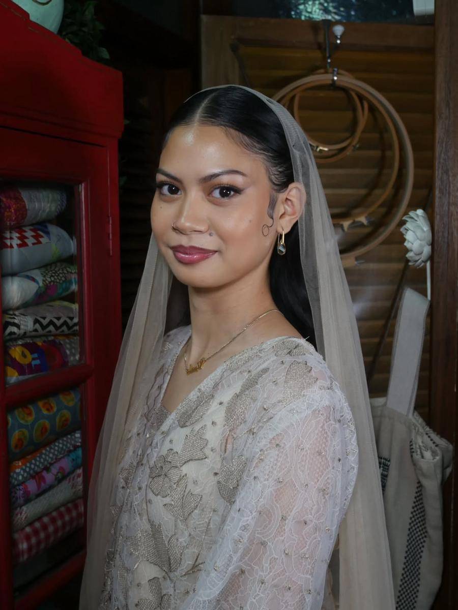 Ide hairdo ala Eka Sari Wahyuni