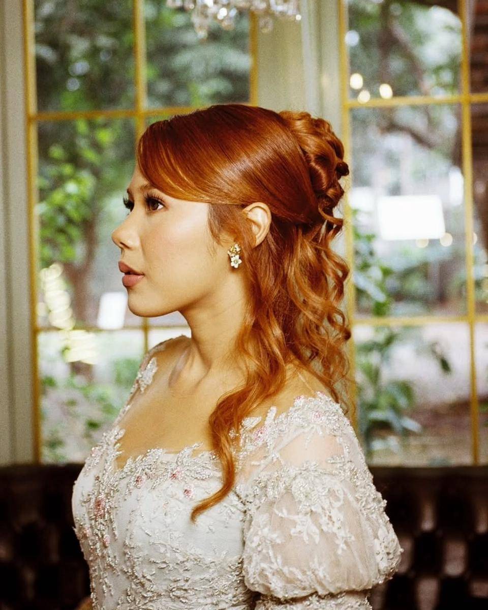 Ide hairdo ala Eka Sari Wahyuni