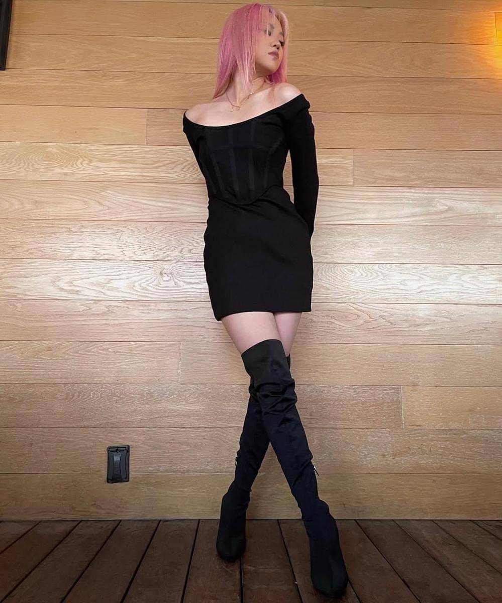 OOTD Bailey Sok - member ALLDAY PROJECT