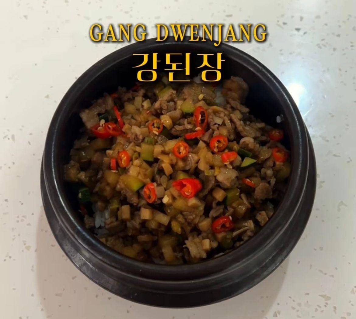 Potret gang dwenjang ala Na Daehoon