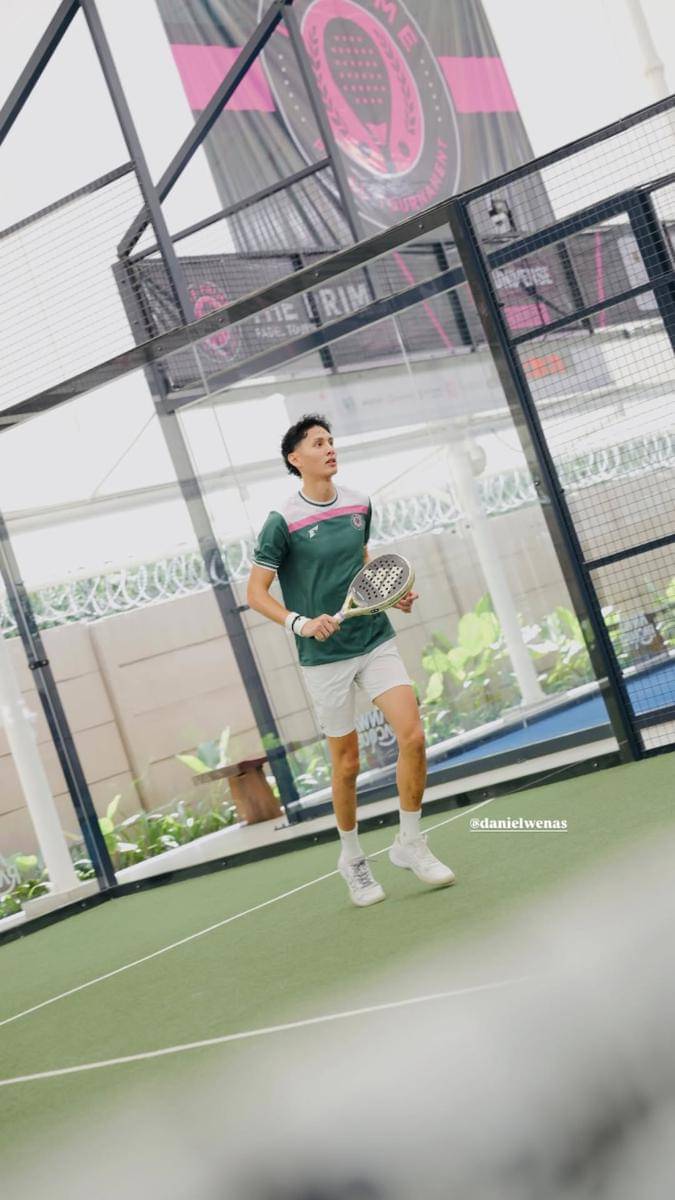 artis ikut turnamen padel sebelum atap roboh