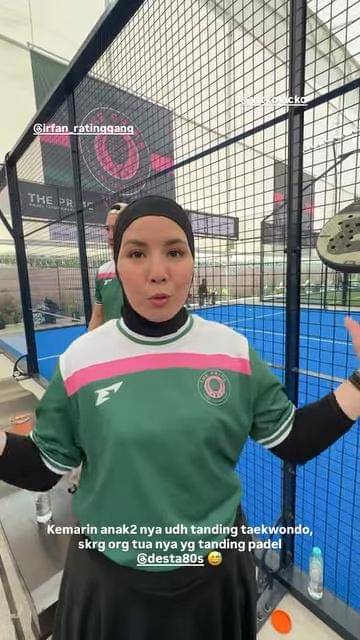 artis ikut turnamen padel sebelum atap roboh