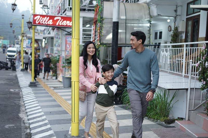 still film Air Mata di Ujung Sajadah 2