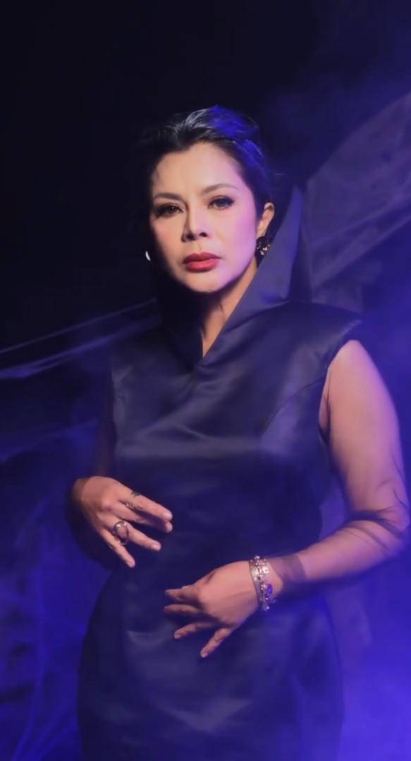 pemotretan Halloween keluarga Rachel Vennya