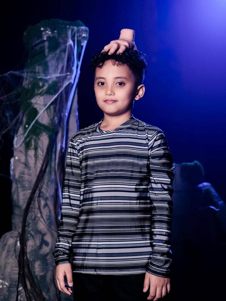 pemotretan Halloween keluarga Rachel Vennya