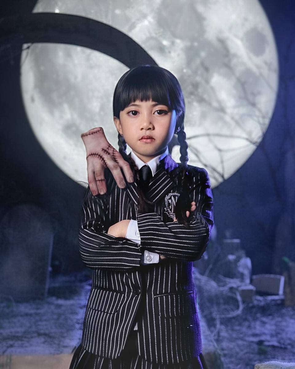 pemotretan Halloween keluarga Rachel Vennya