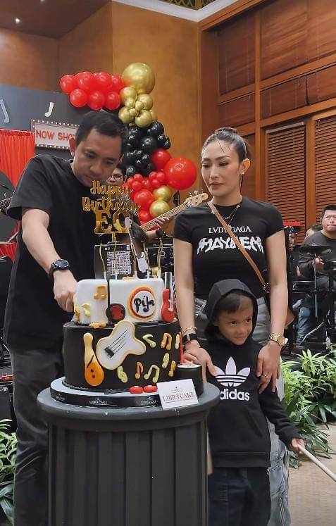 Artis di Pesta Ulang Tahun Suami Ayu Dewi (instagram.com/mrsayudewi)