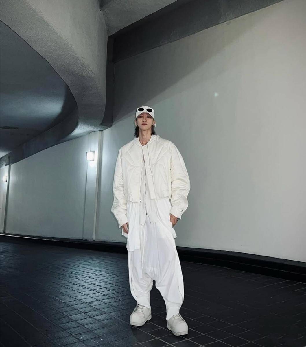 style The8 SEVENTEEN