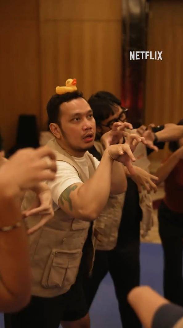 potret Karmalogy jadi zombie film Abadi Nan Jaya (instagram.com/netflixid)