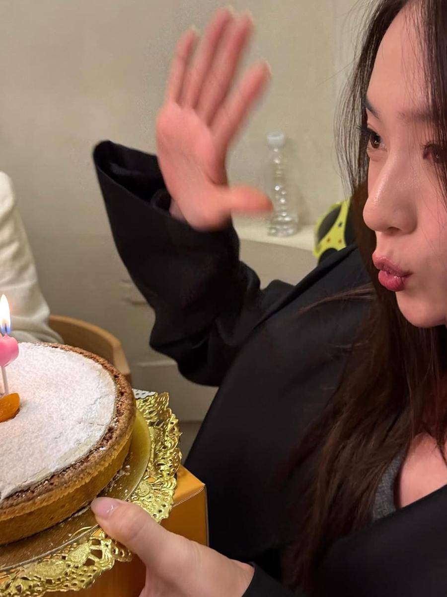 potret ulang tahun Krystal Jung